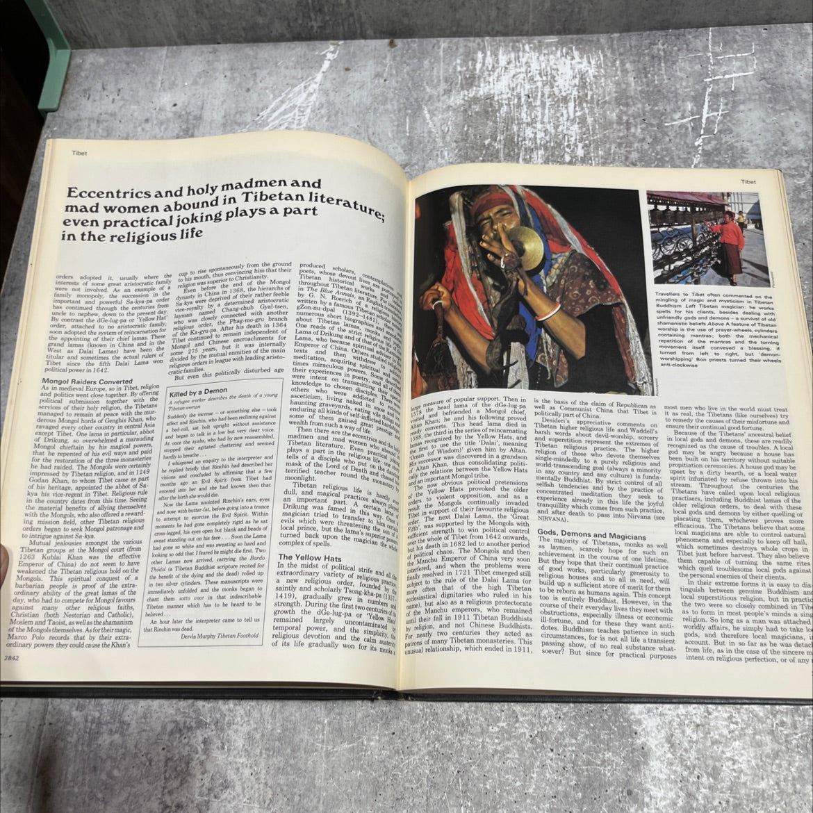 man myth & magic an illustrated encyclopedia of the supernatural book, by Richard Cavendish, 1970 Hardcover image 4