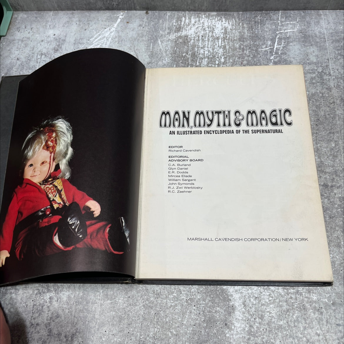 man myth & magic an illustrated encyclopedia of the supernatural book, by Richard Cavendish, 1970 Hardcover image 2