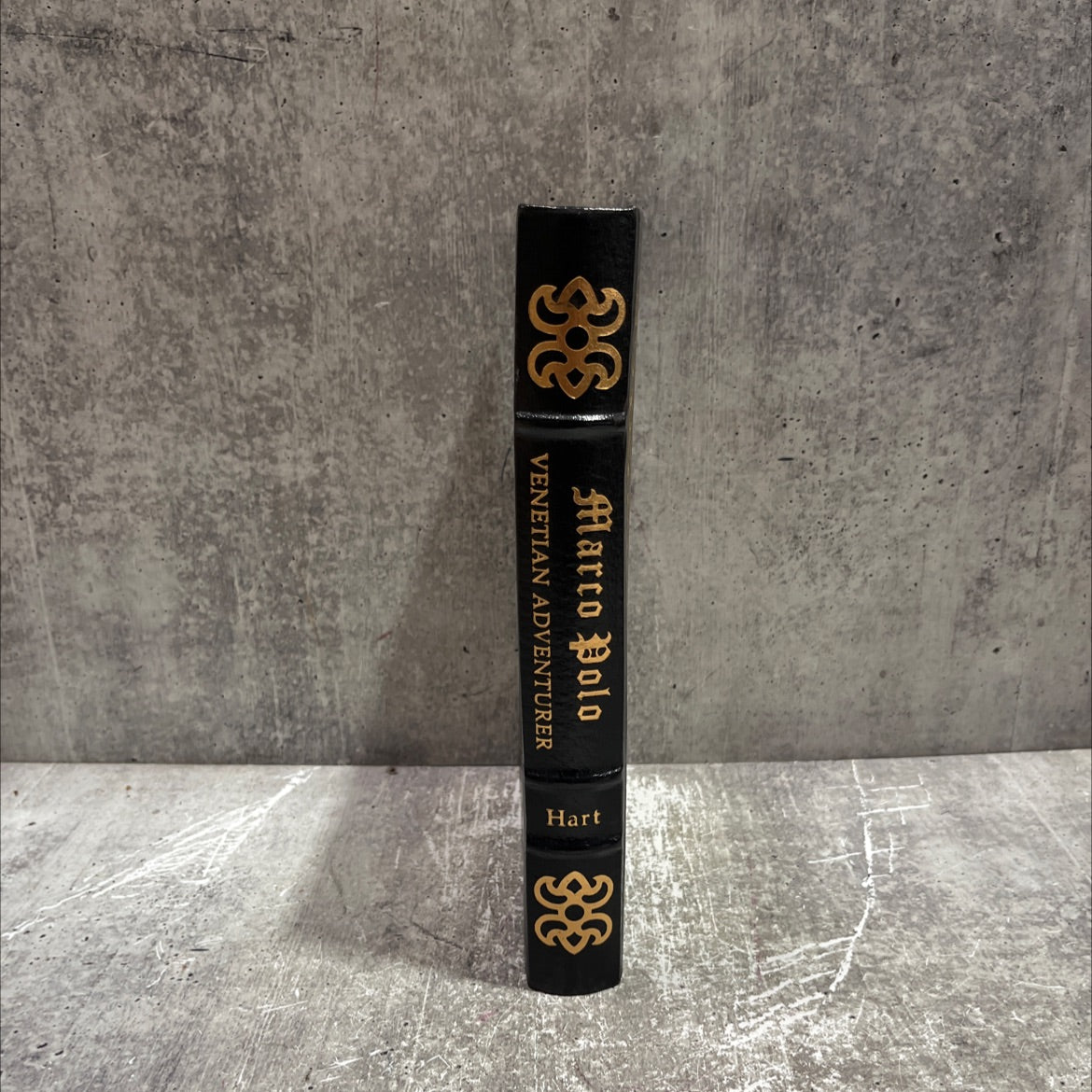 marco polo venetian adventurer book, by Henry H. Hart, 1989 Leather image 4