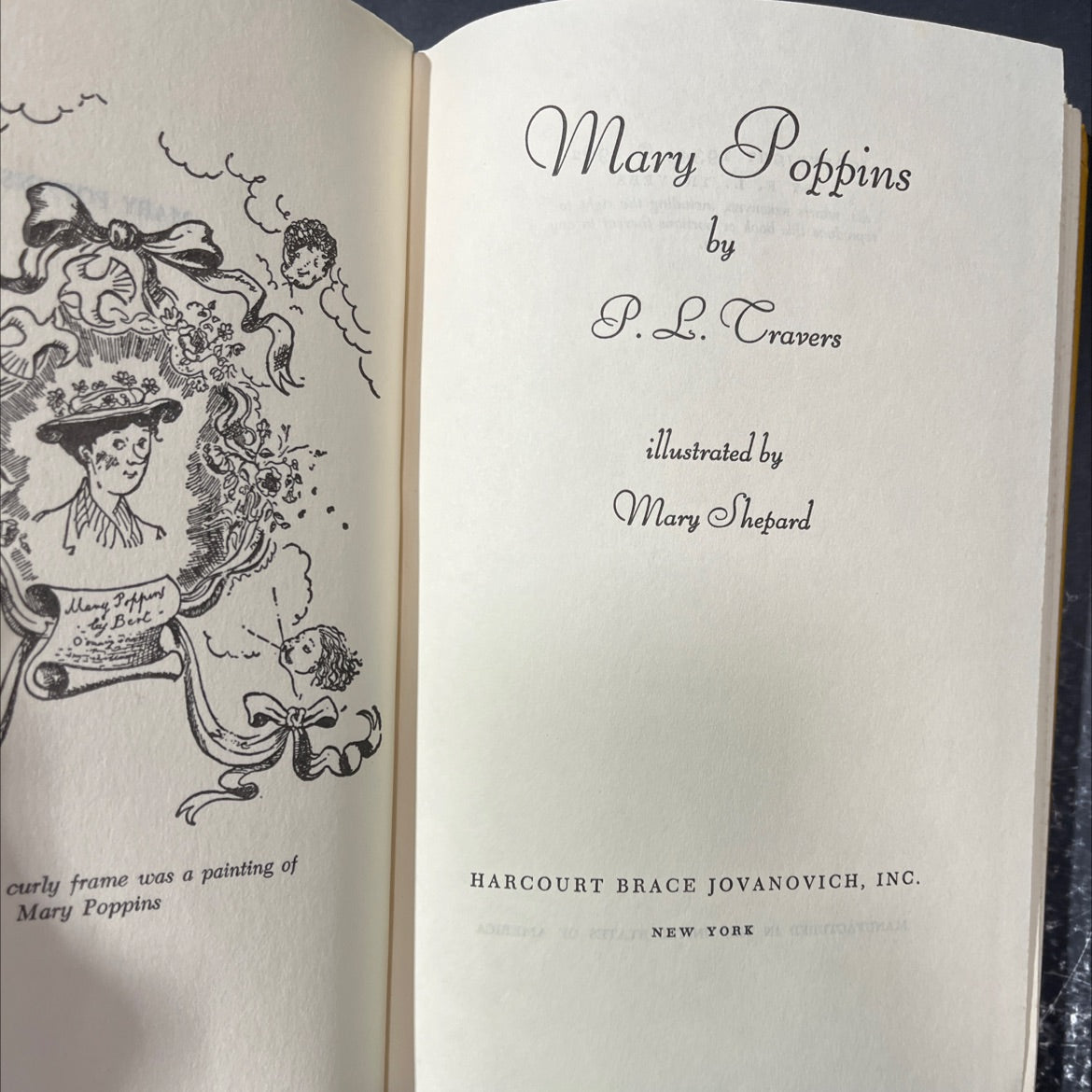 mary poppins book, by P.L. Travers, 1962 Hardcover image 2