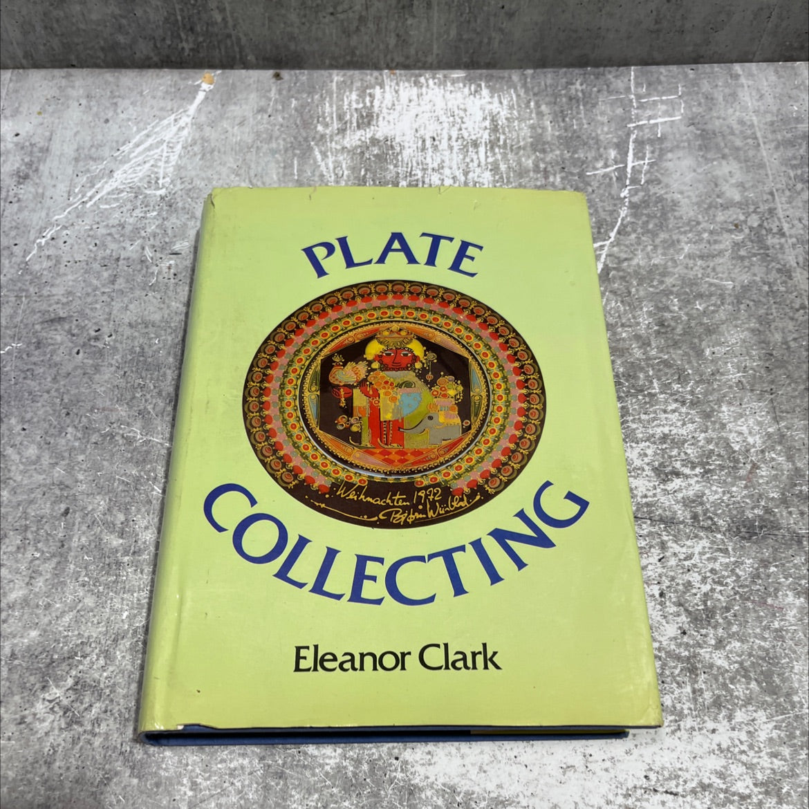 mas plate collecting book, by eleanor clark, 1976 Hardcover image 1