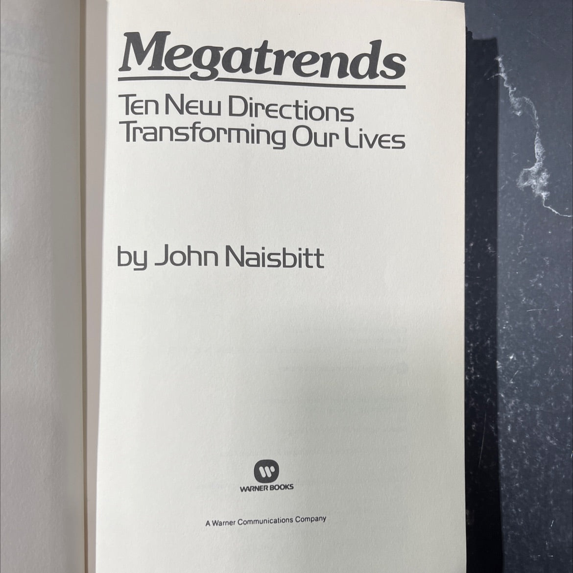 megatrends ten new directions transforming our lives book, by John Naisbitt, 1982 Hardcover image 2