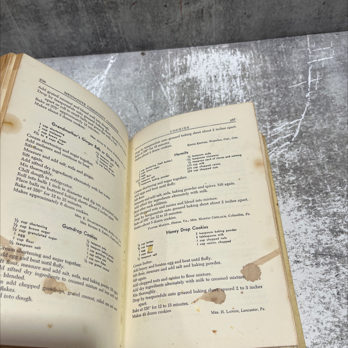 mennonite community cookbook favorite family recipes book, by mary emma showalter, 1977 Hardcover image 4