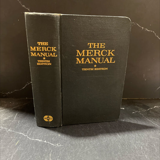 merck manual of diagnosis and therapy book, by charles e. lyght, m.d., 1961 Hardcover image 1
