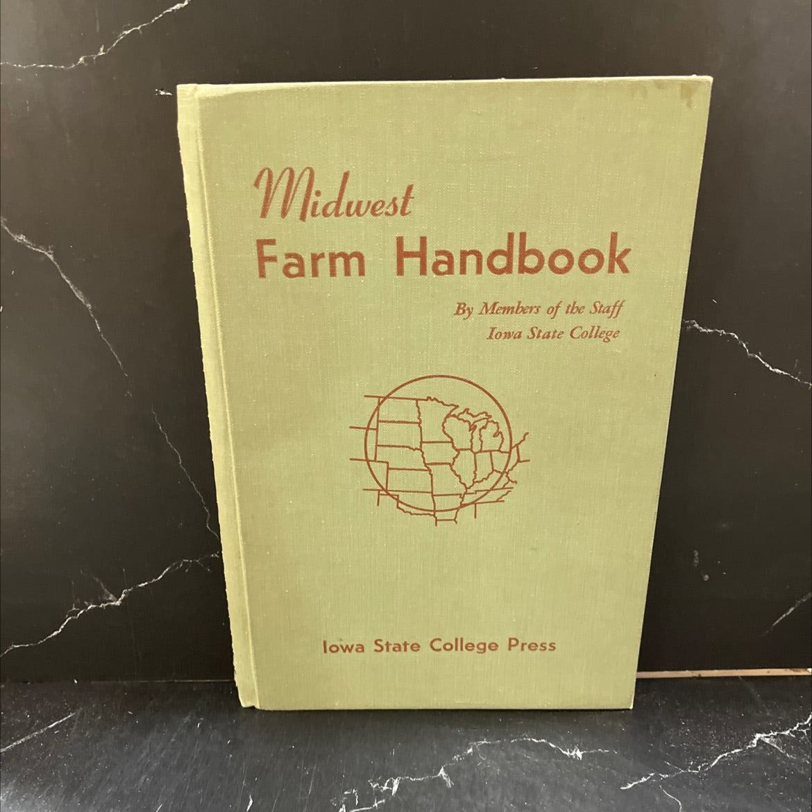 midwest farm handbook book, by members of the staff iowa state college, 1950 Hardcover image 1