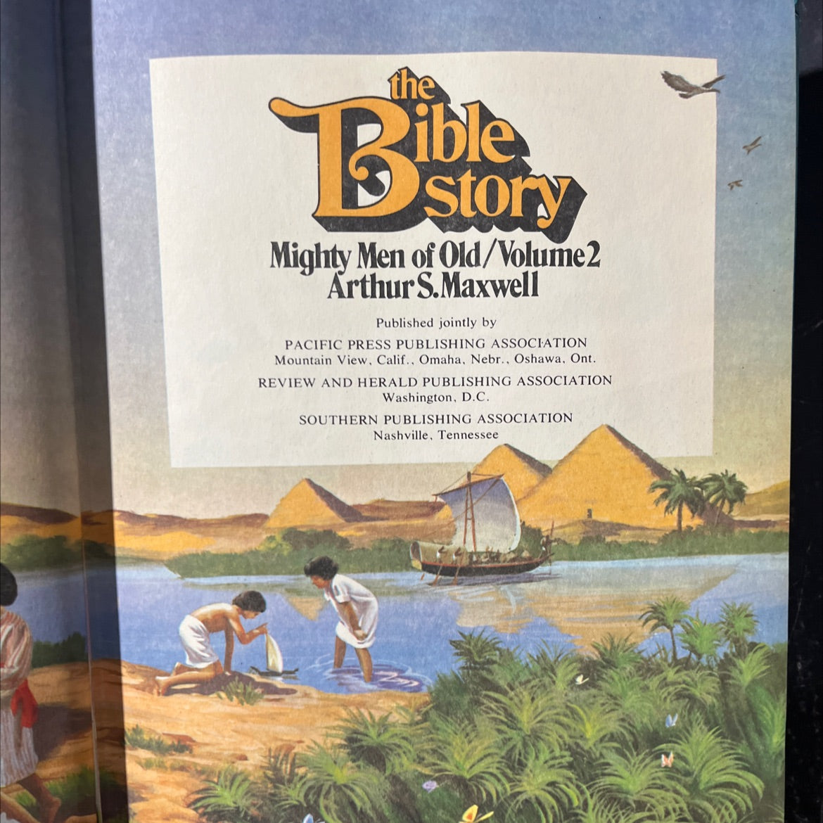 mighty men of old/volume2 book, by arthur s.maxwell, 1954 Hardcover image 2