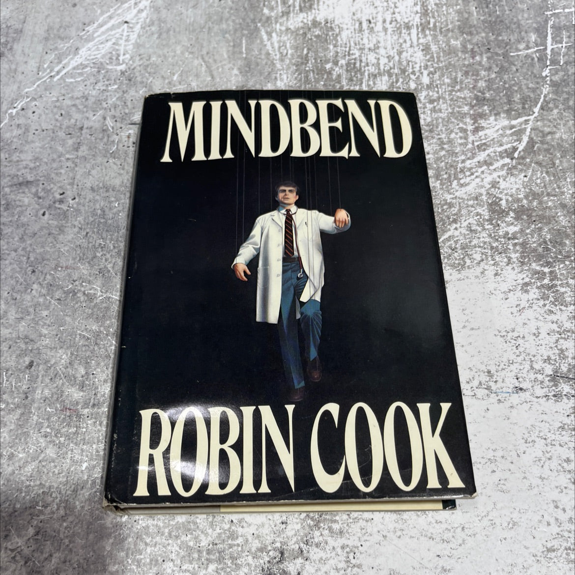 mindbend book, by robin cook, 1985 Hardcover image 1