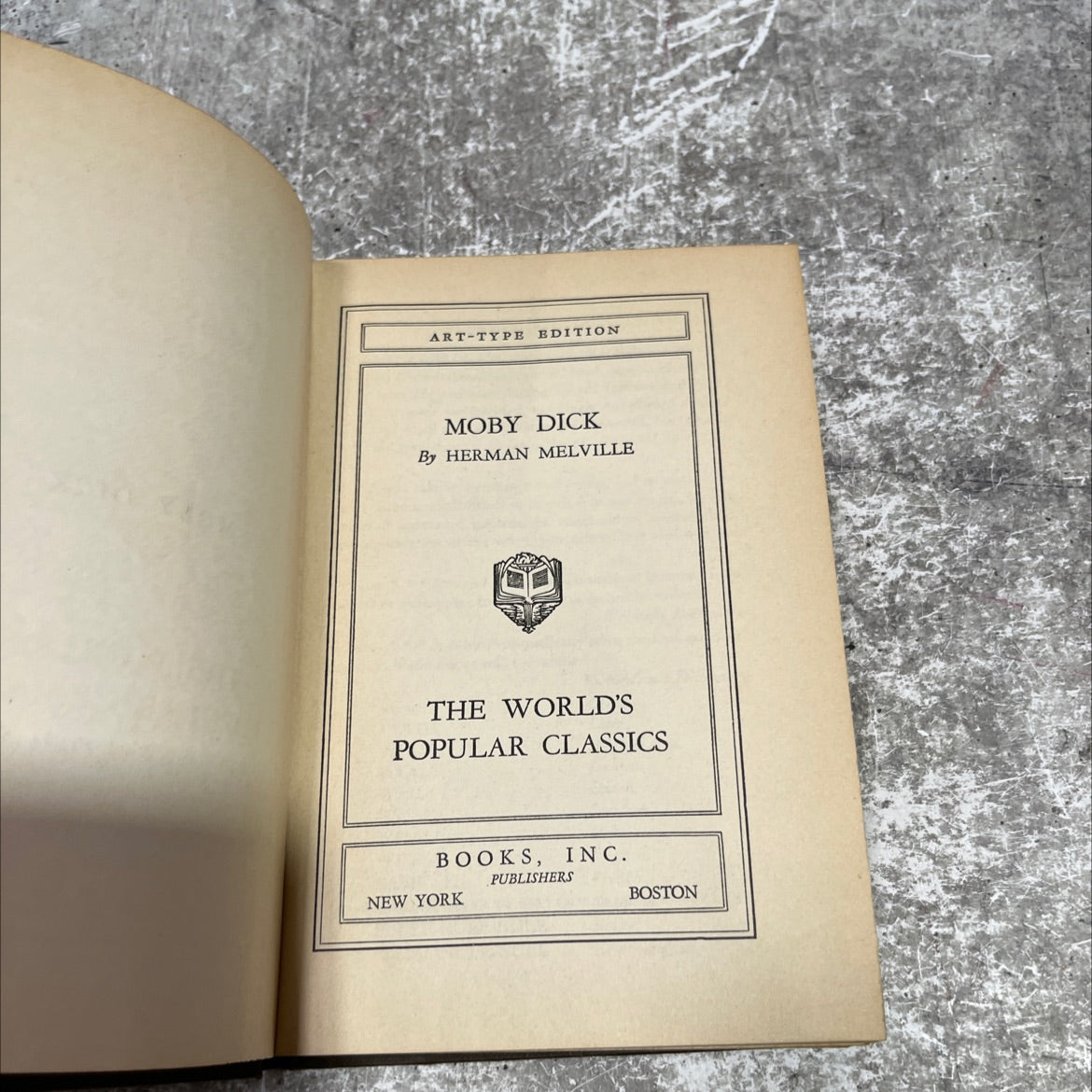 moby dick book, by herman melville, 1970 Hardcover image 2