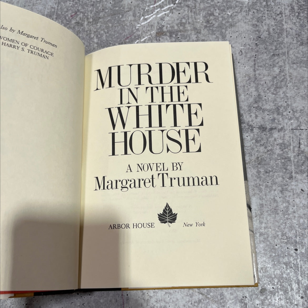 murder in the white house book, by Margaret Truman, 1980 Hardcover image 2