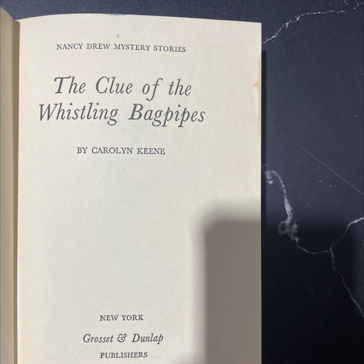 nancy drew mystery stories the clue of the whistling bagpipes book, by carolyn keene, 1964 Hardcover image 2