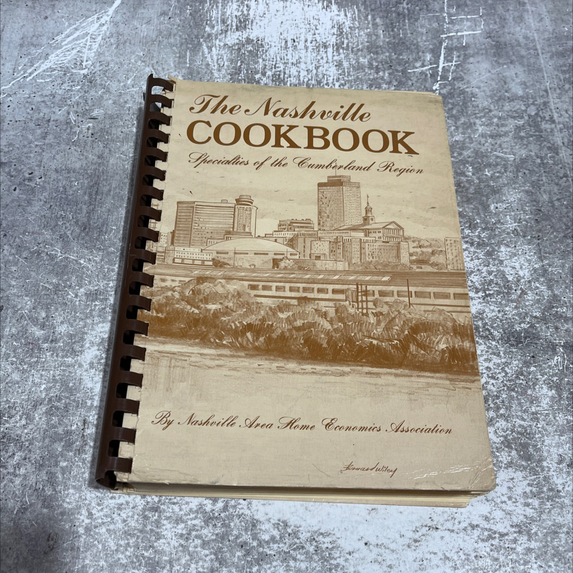 nashville cookbook specialties of the cumberland region book, by nashville area home economics association, 1979 image 1