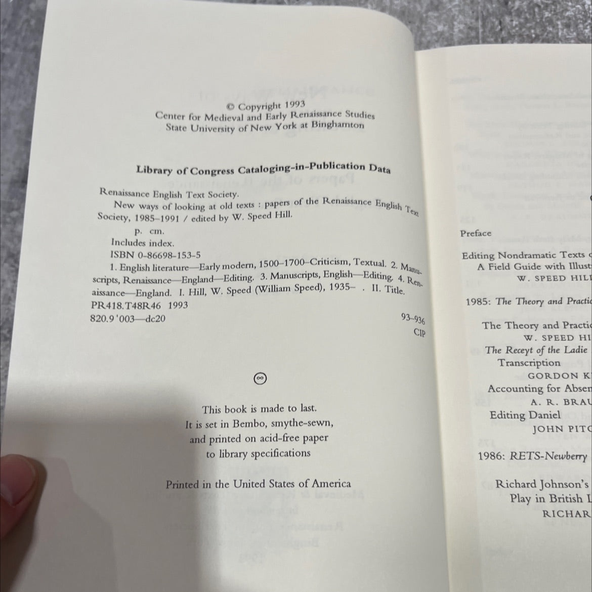 new ways of looking at old texts papers of the renaissance english text society, 1985-1991 book, by w. speed hill, 1993 image 3