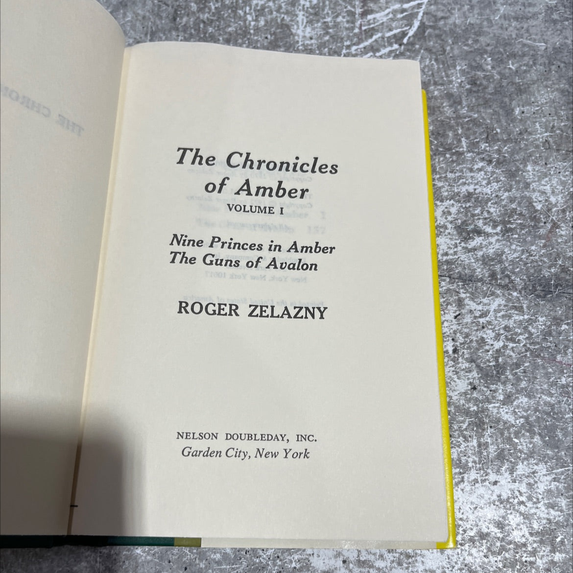 nine princes in amber / the guns of avalon book, by roger zelazny, 1972 Hardcover image 2