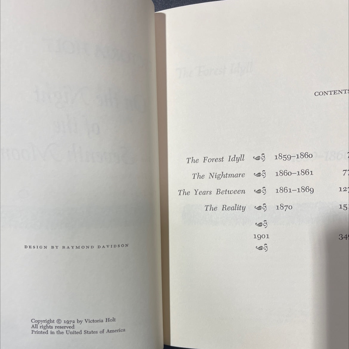 on the night of the seventh moon book, by victoria holt, 1972 Hardcover image 3