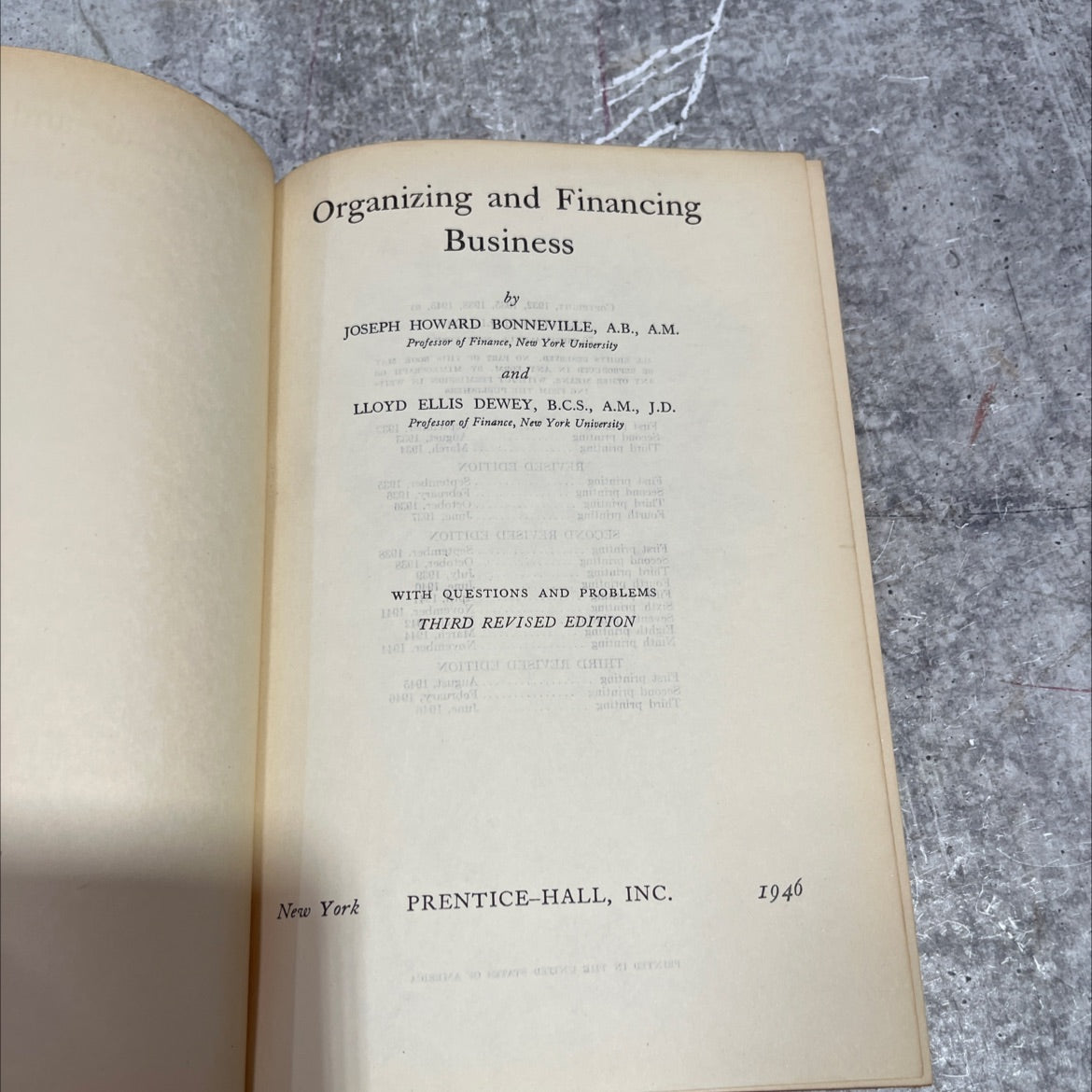 organizing and financing business book, by joseph howard bonneville, brshalasu hit more t lloyd ellis dewey, 1946 image 2