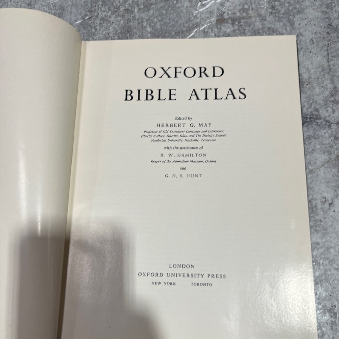 oxford bible atlas book, by herbert g. may, 1968 Hardcover image 2