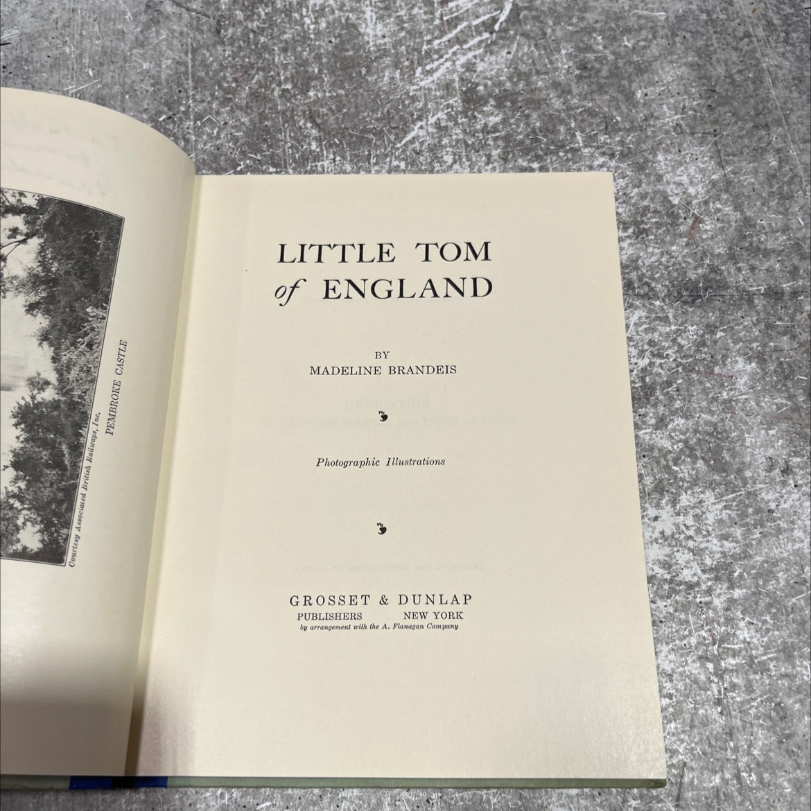 pembroke castle little tom of england book, by madeline brandeis, 1935 Hardcover image 2