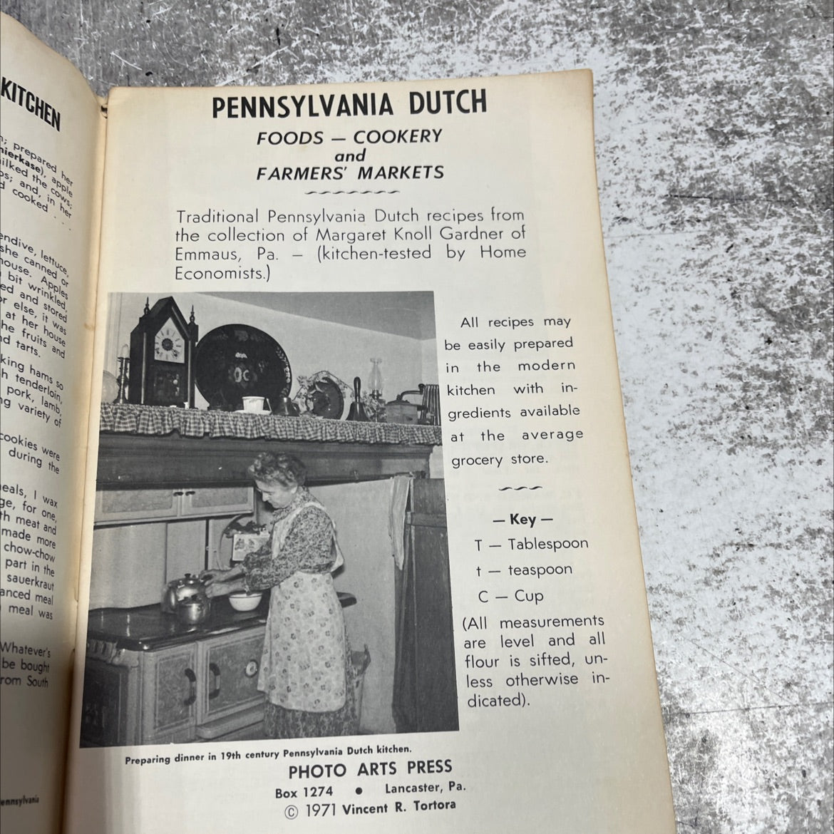 pennsylvania dutch foods cookery - and farmers' markets book, by margaret knoll gardner, 1971 Paperback image 2