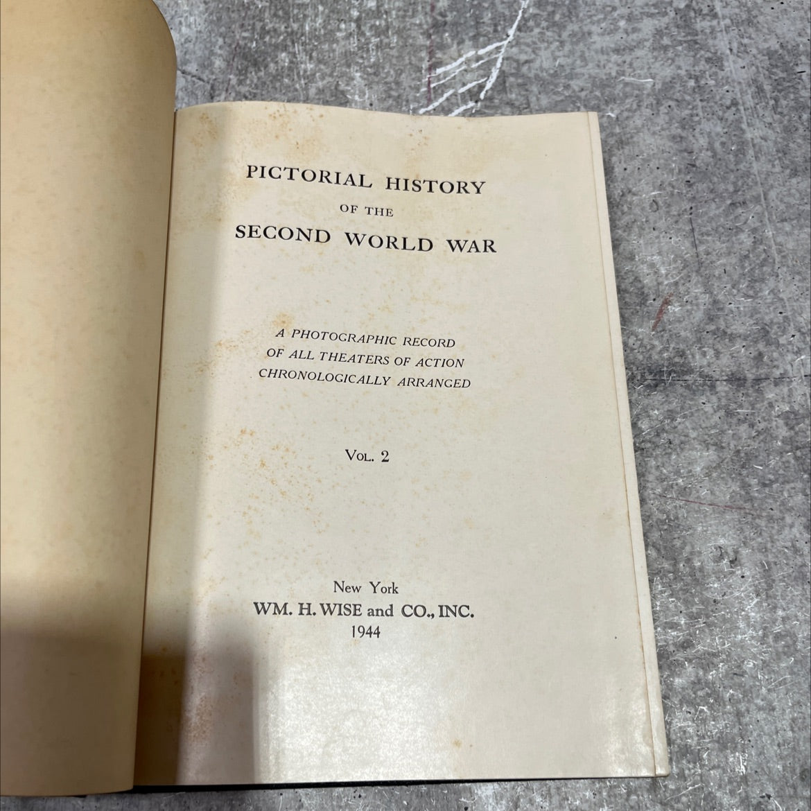 pictorial history of the second world war a photographic record of all theaters of action chronologically arranged vol. image 2