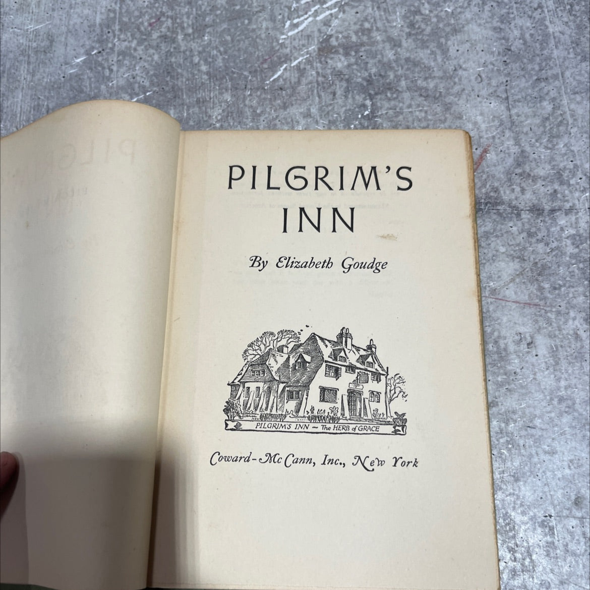 pilgrim's inn book, by elizabeth goudge, 1948 Hardcover image 2