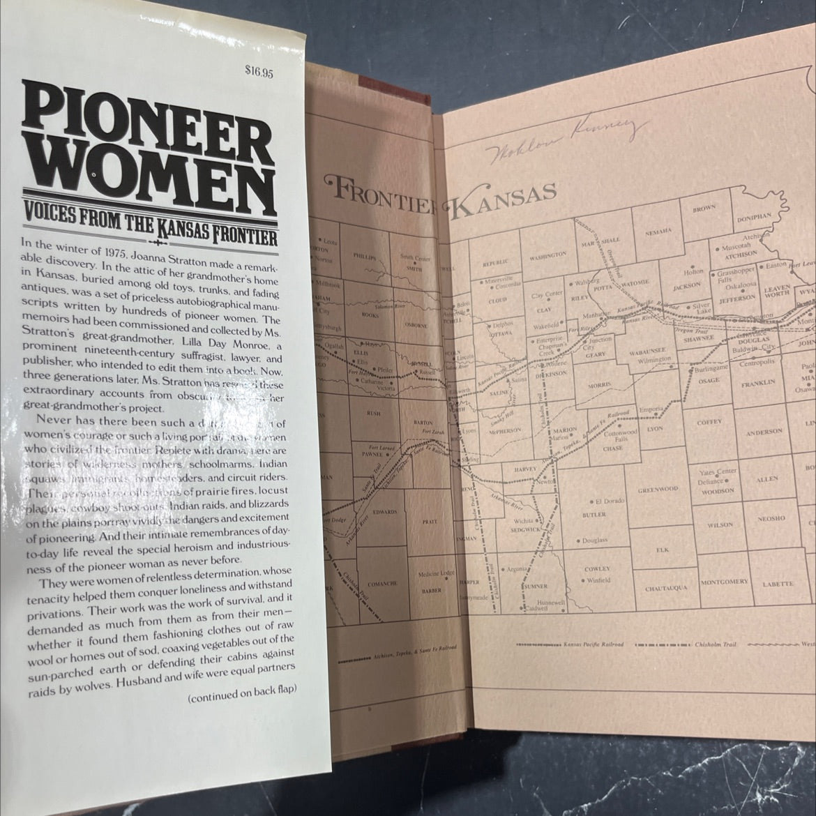 pioneer women voices from the kansas frontier book, by joanna l. stratton, 1981 Hardcover image 4