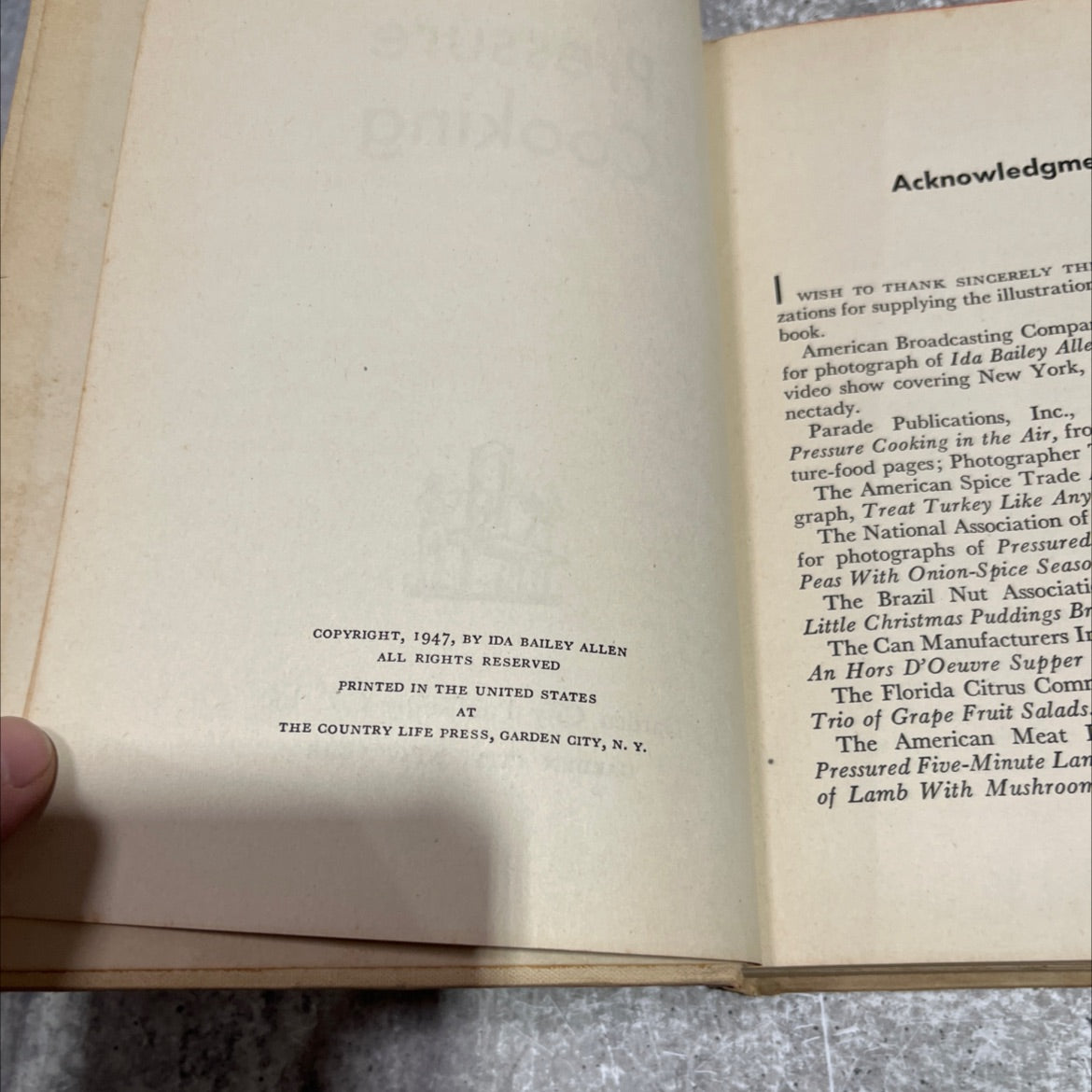 pressure cooking book, by ida bailey allen, 1947 Hardcover image 3