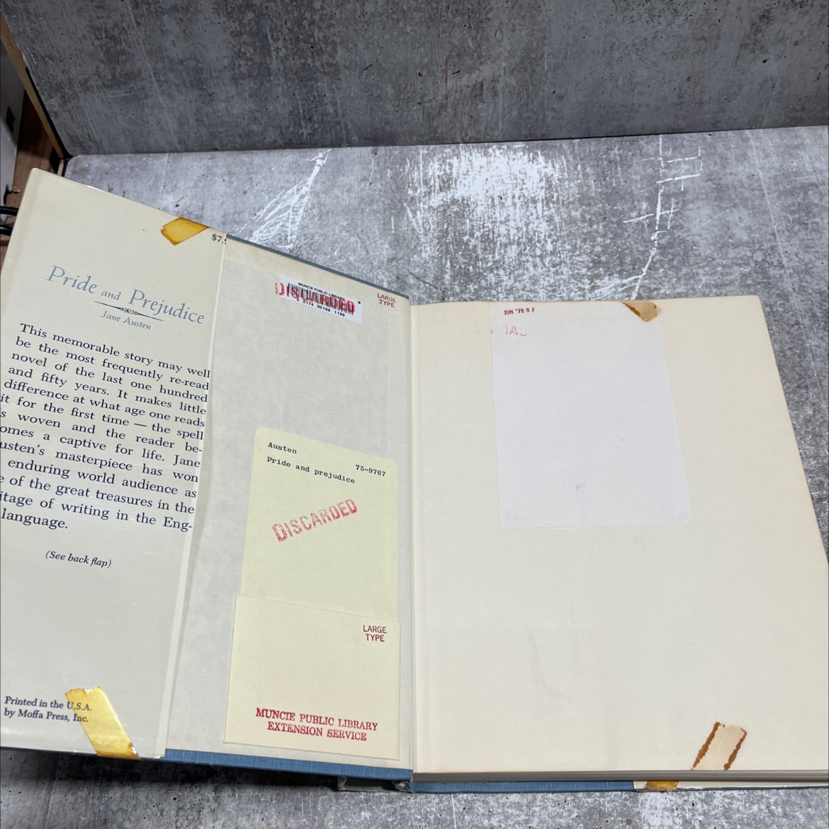 pride and prejudice book, by jane austen, 2001 Hardcover image 4