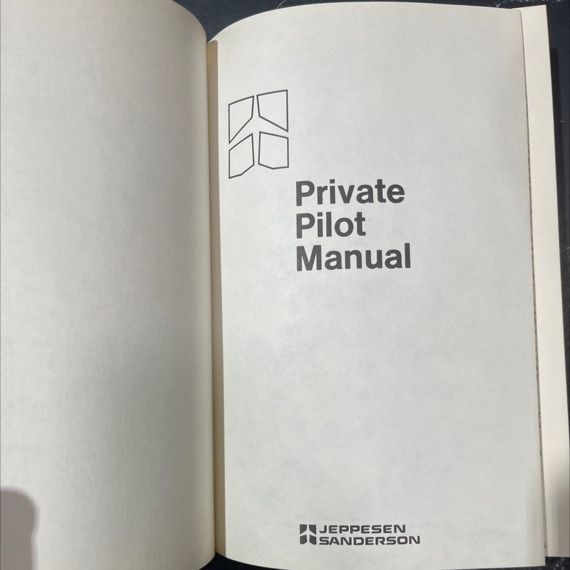 private pilot manual book, by jeppesen sanderson, 1981 Hardcover image 2