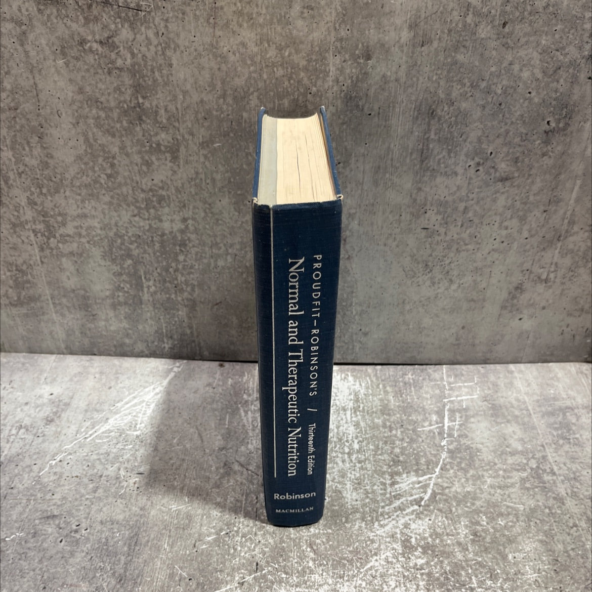 proudfit robinson's normal and therapeutic nutrition book, by corinne h. robinson, 1967 Hardcover image 4