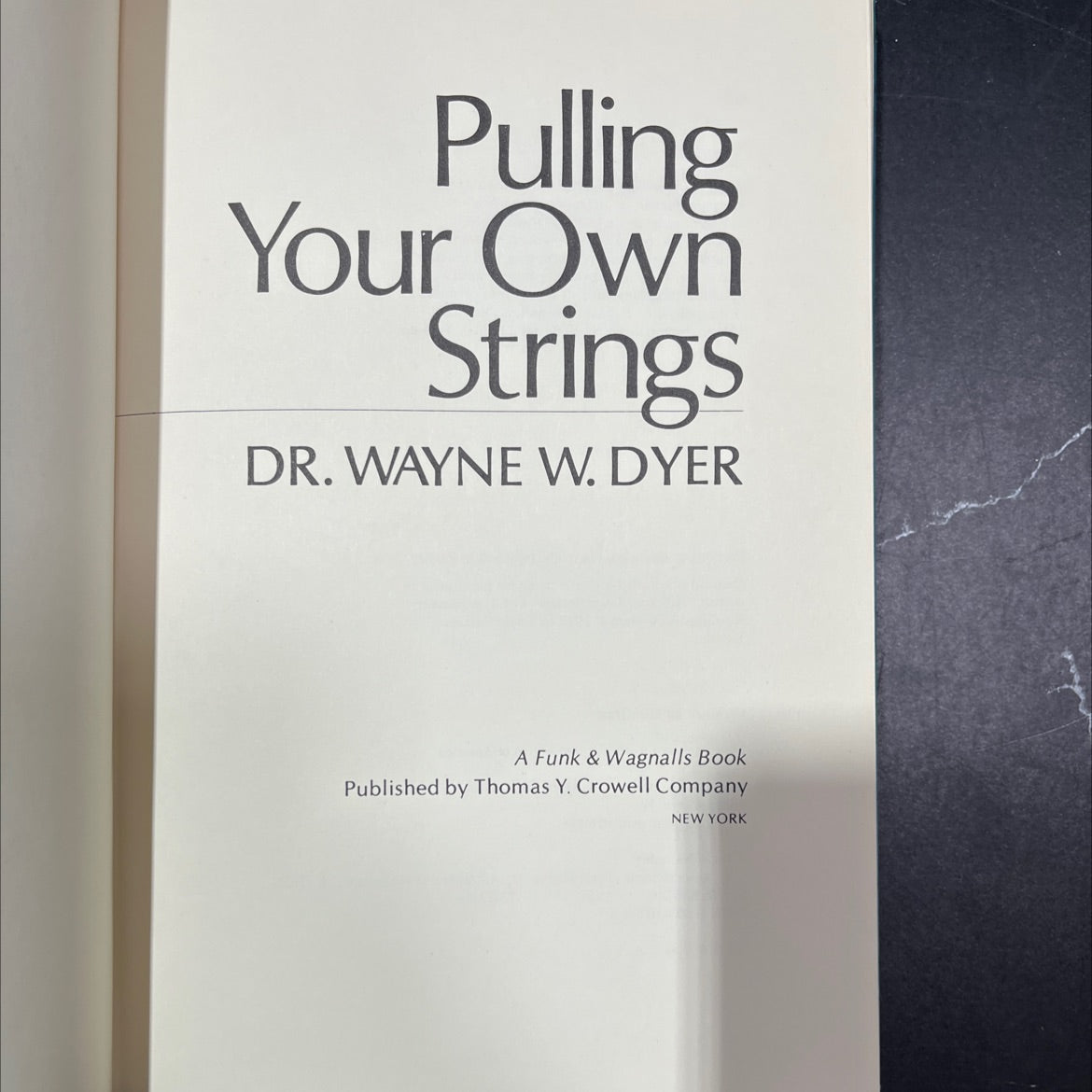 pulling your own strings book, by wayne w. dyer, 1978 Hardcover image 2
