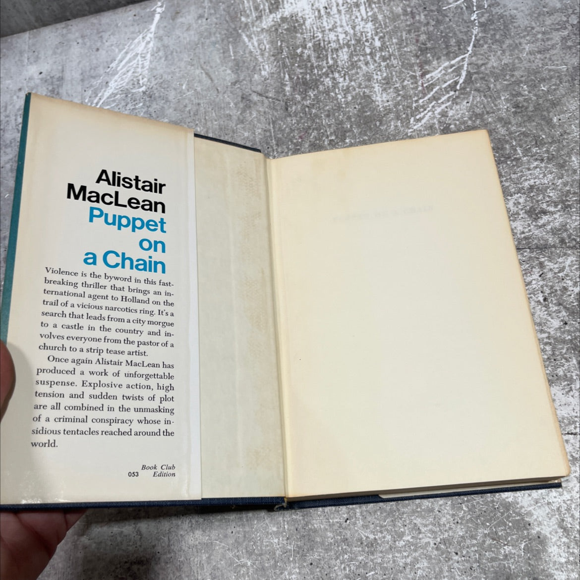 puppet on a chain book, by Alistair MacLean, 1969 Hardcover image 4