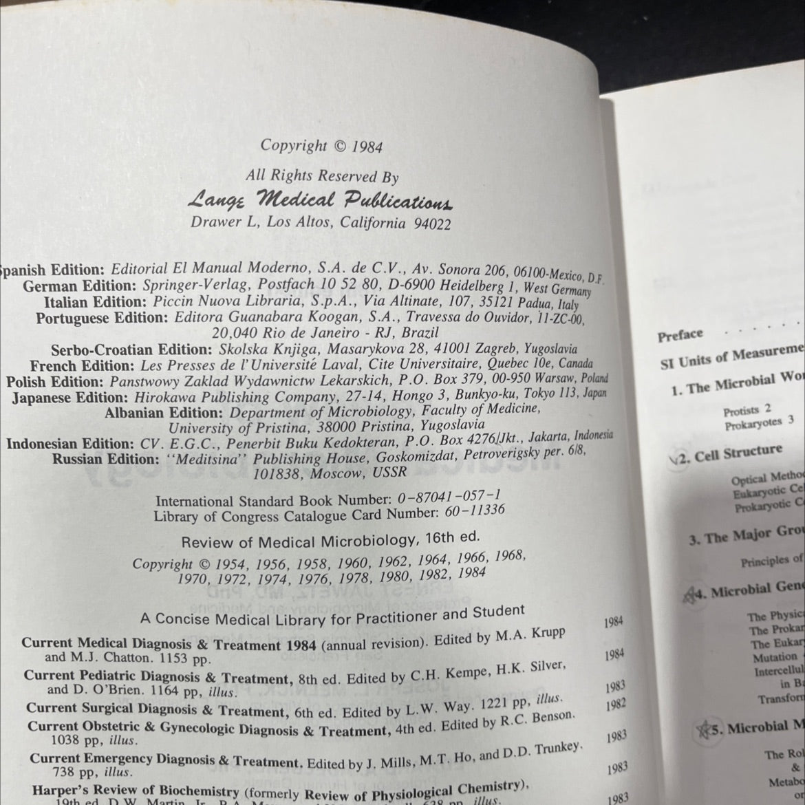 review of medical microbiology book, by ernest jawetz, joseph l. melnick, edward a. adelberg, 1984 Paperback image 3