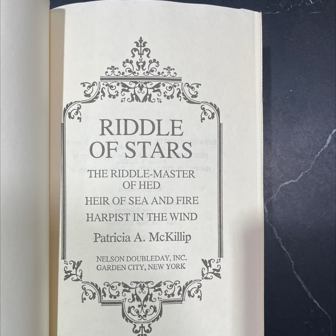 riddle of stars book, by Patricia A. McKillip, 1979 Hardcover image 2