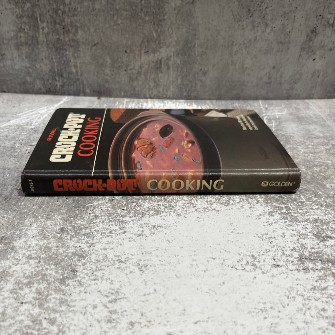 rival crock-pot cooking book, by unknown, 1975 Hardcover image 4
