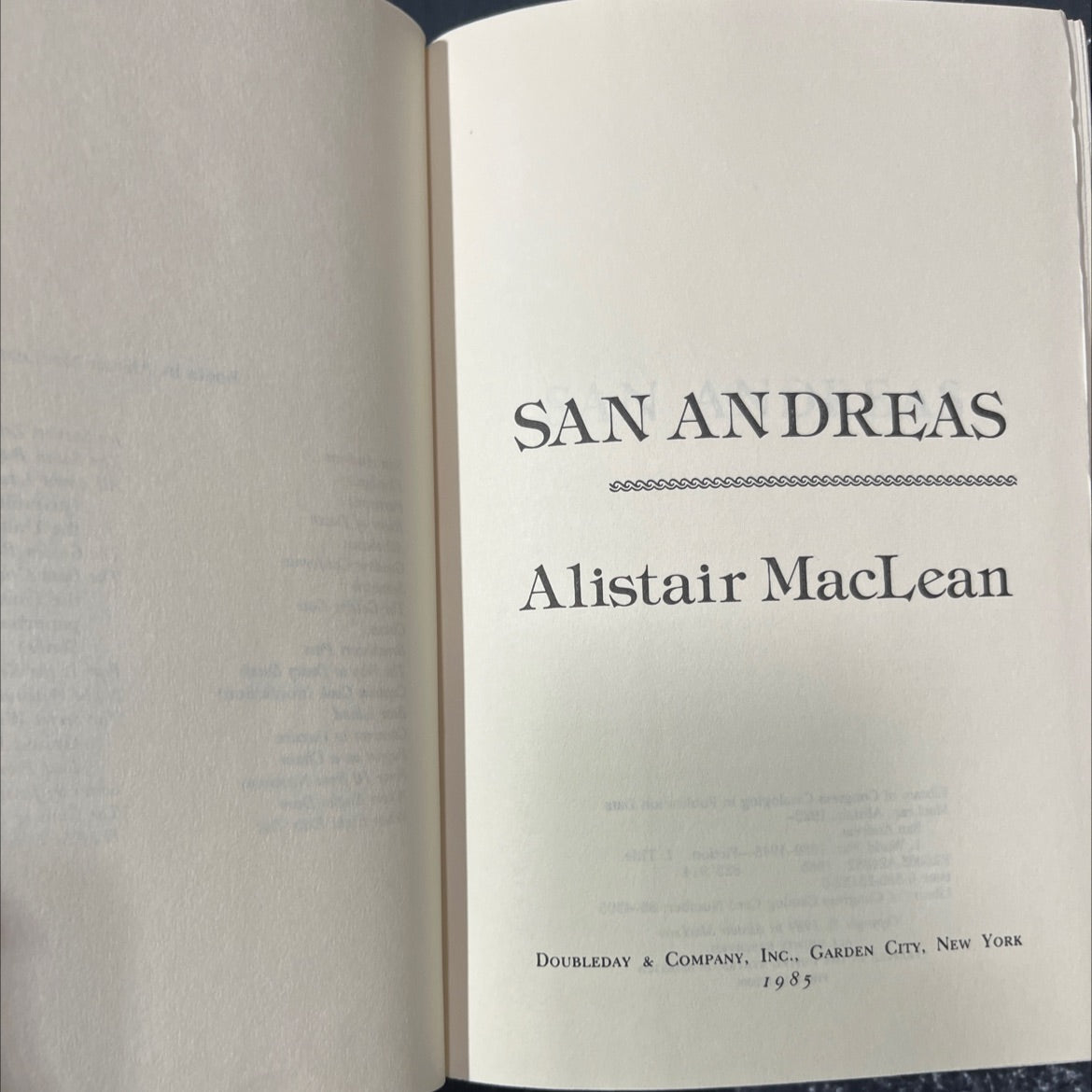 san andreas book, by alistair maclean, 1985 Hardcover image 2