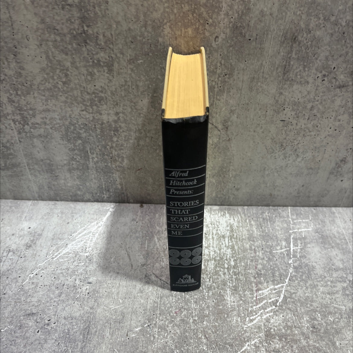 scared stories that scared even me book, by alfred hitchcock, 1967 Hardcover image 4