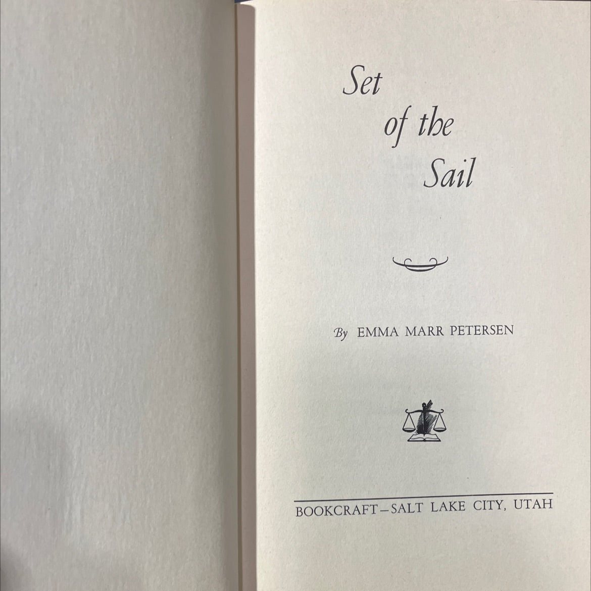 set of the sail book, by emma marr petersen, 1959 Hardcover image 2
