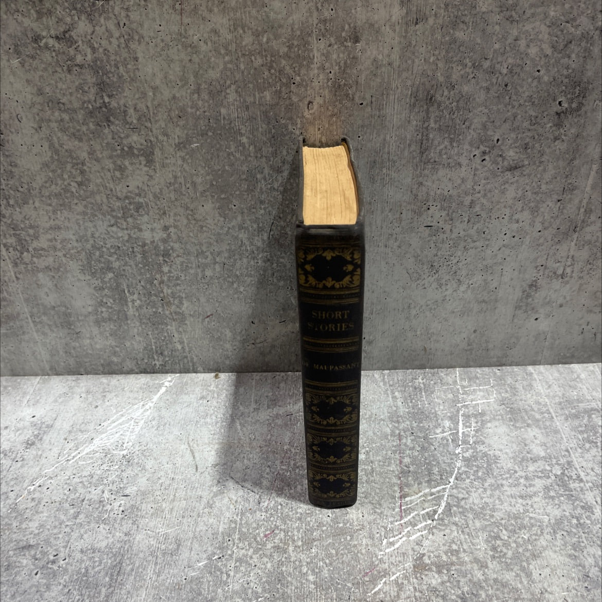 short stories of de maupassant book, by Guy de Maupassant, 1941 Hardcover image 4