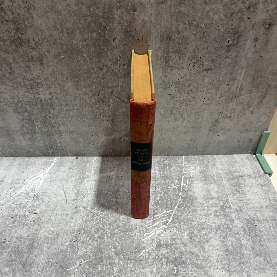 short stories of de maupassant book, by Guy de Maupassant, 1970 Hardcover image 4