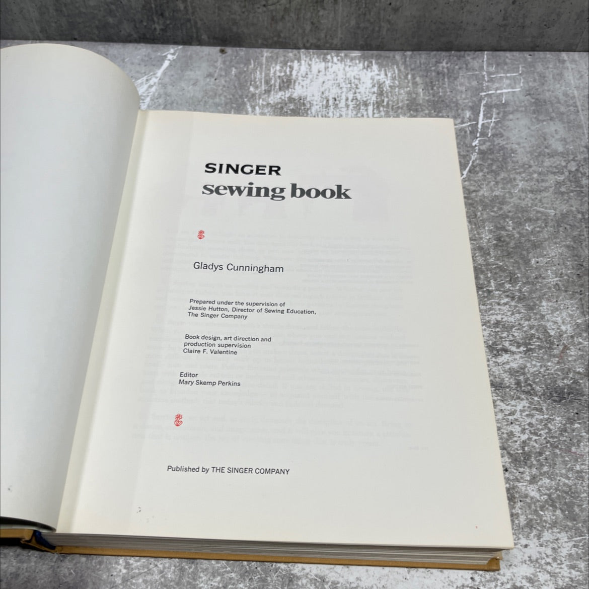 singer sewing book 8 book, by Gladys Cunningham, 1969 Hardcover image 2