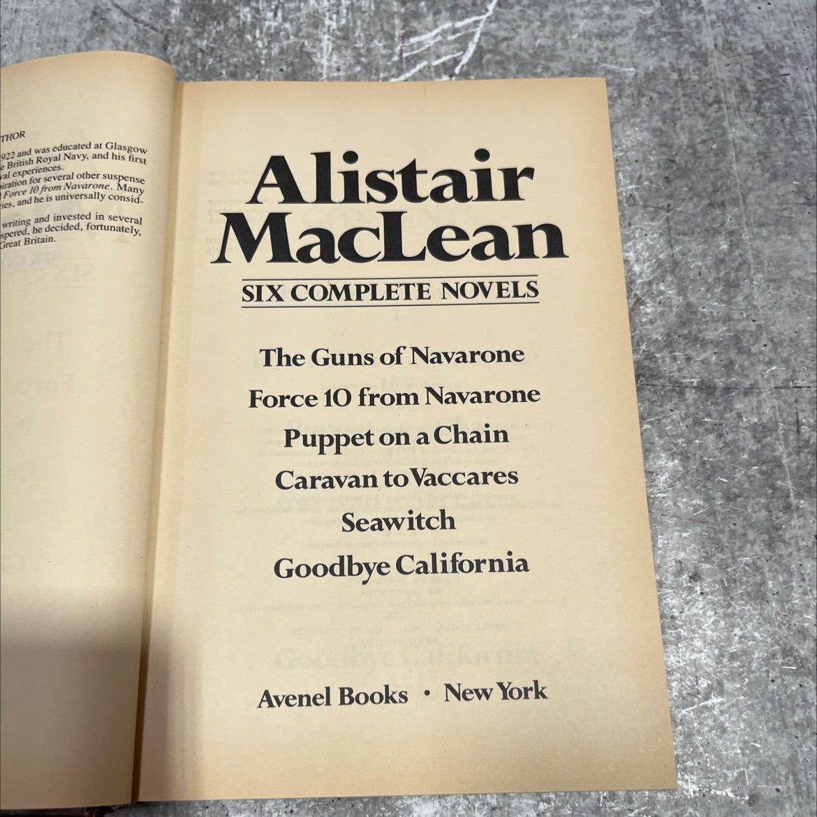 six complete novels book, by alistair maclean, 1983 Hardcover image 2