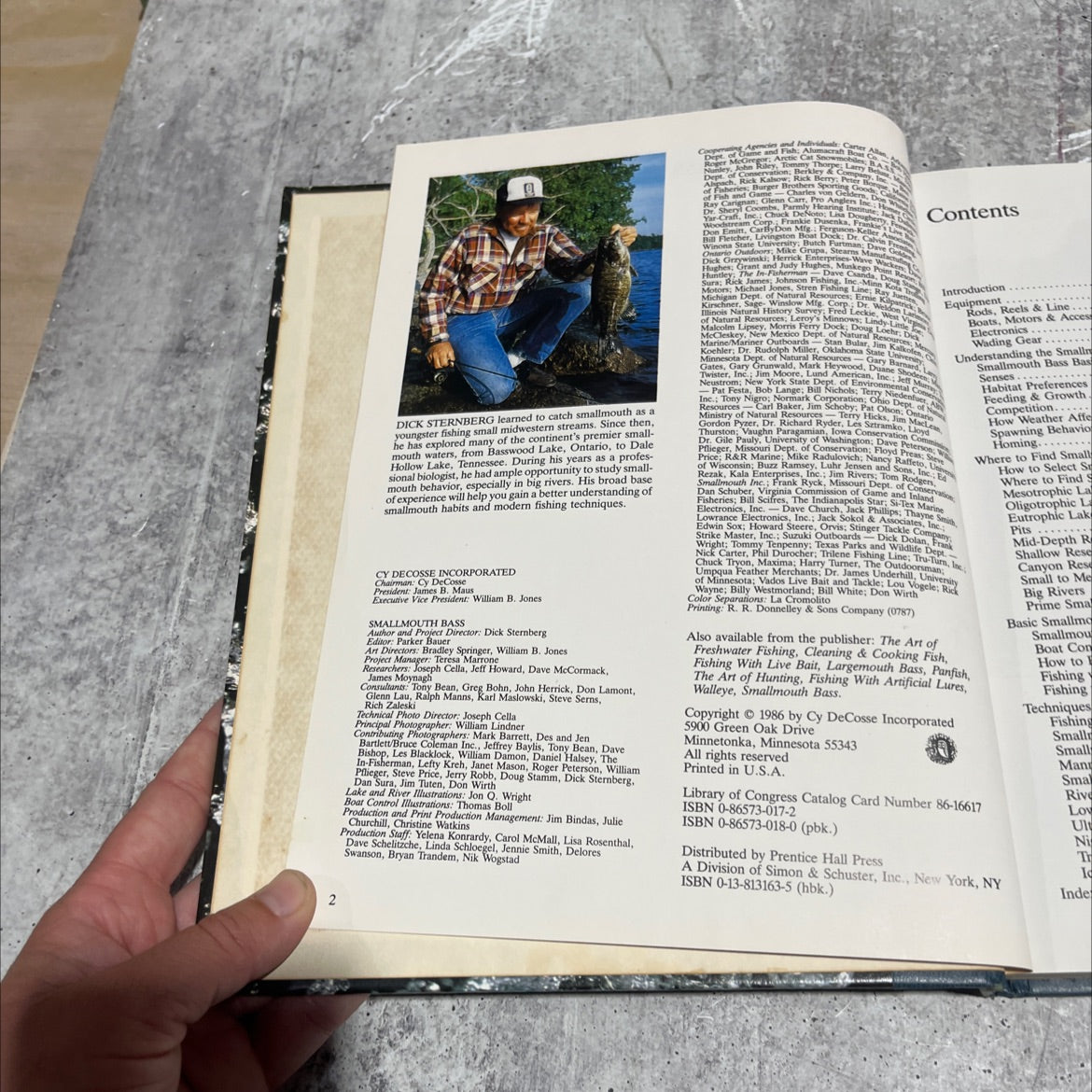 smallmouth bass book, by dick sternberg, 1986 Hardcover image 3