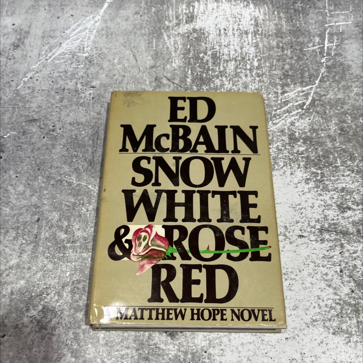 snow white and rose red book, by ed mcbain, 1985 Hardcover image 1