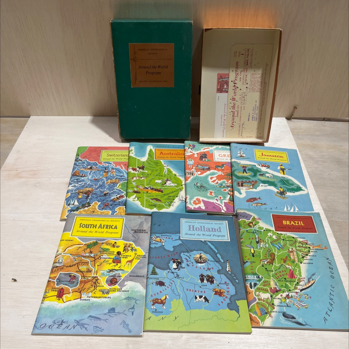 south africa around the world program book, by unknown, 1961 Paperback image 2