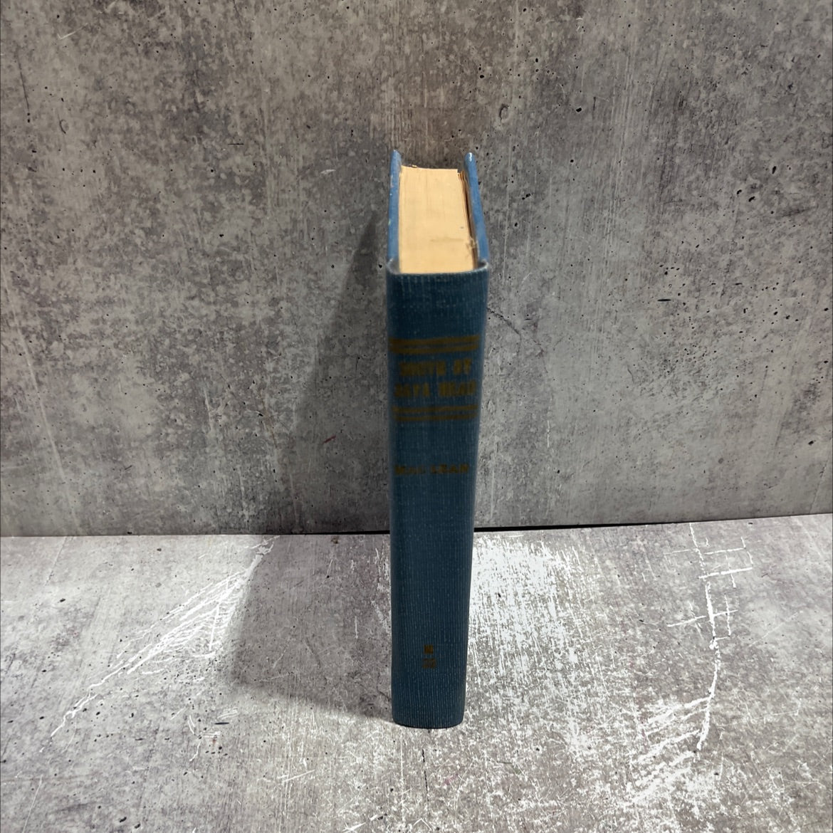 south by java head book, by alistair maclean, 1958 Hardcover image 4
