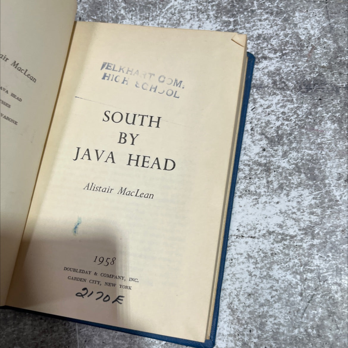 south by java head book, by alistair maclean, 1958 Hardcover image 2