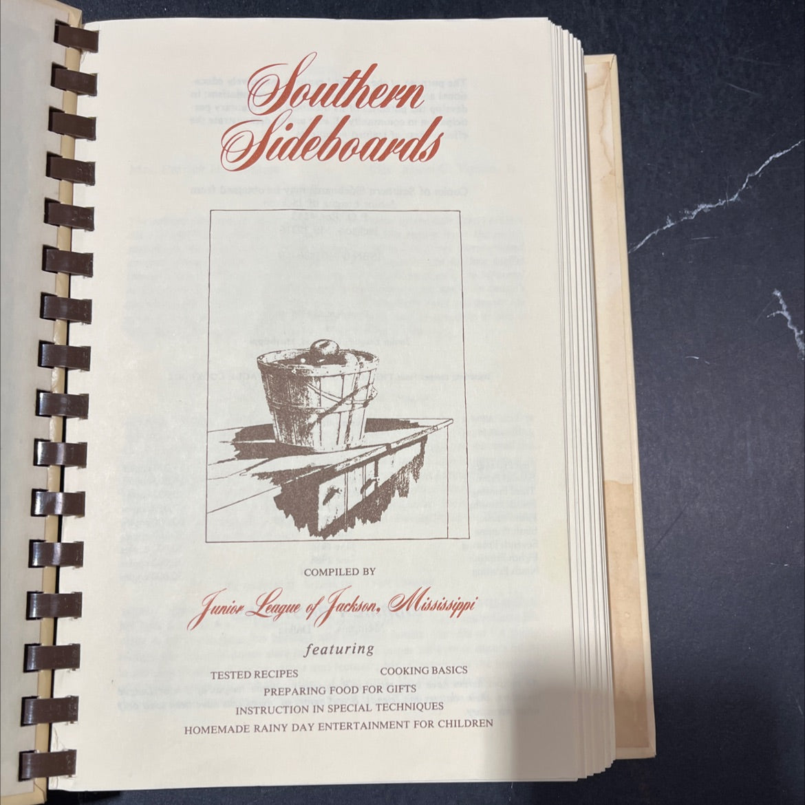 southern sideboards book, by junior league of jackson, mississippi, 1982 Hardcover image 2
