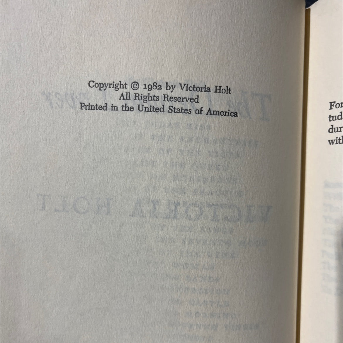ss the demon lover book, by victoria holt, 1982 Hardcover image 3