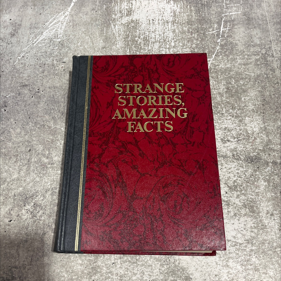 strange stories, amazing facts book, by The Reader's Digest Association, Inc., 1977 Hardcover image 1