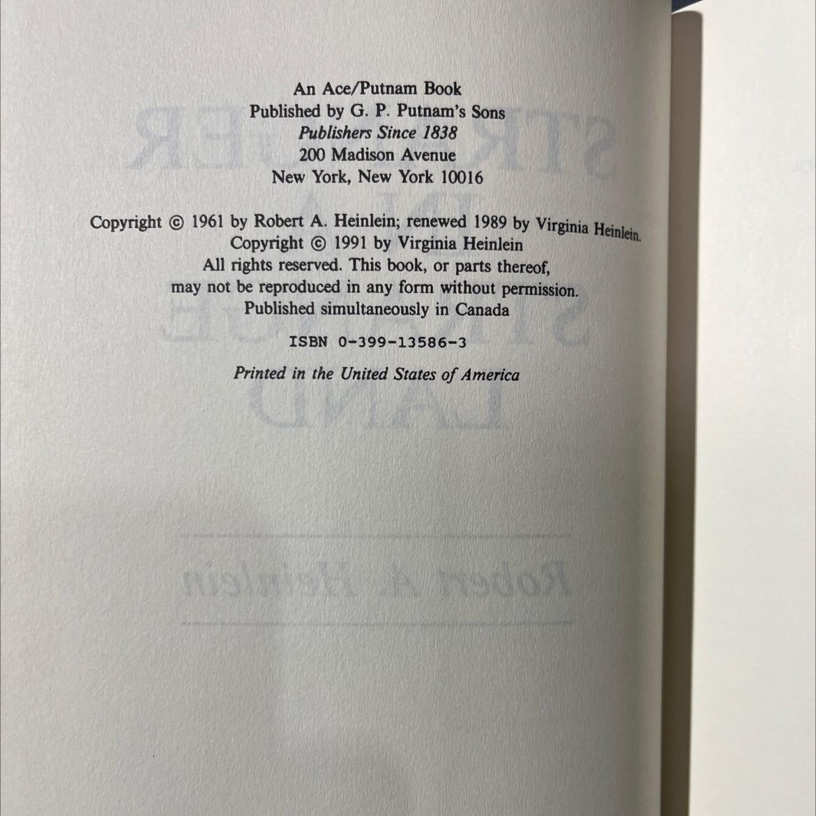 stranger in a strange land book, by Robert A. Heinlein, 1991 Hardcover image 3
